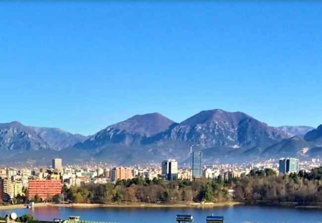 Lake View Apartment Tirana Bagian luar foto
